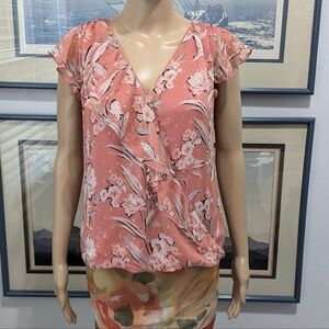 WHITE HOUSE BLACK MARKET CHIFFON PASTEL PEACH FLORAL TOP SIZE 4